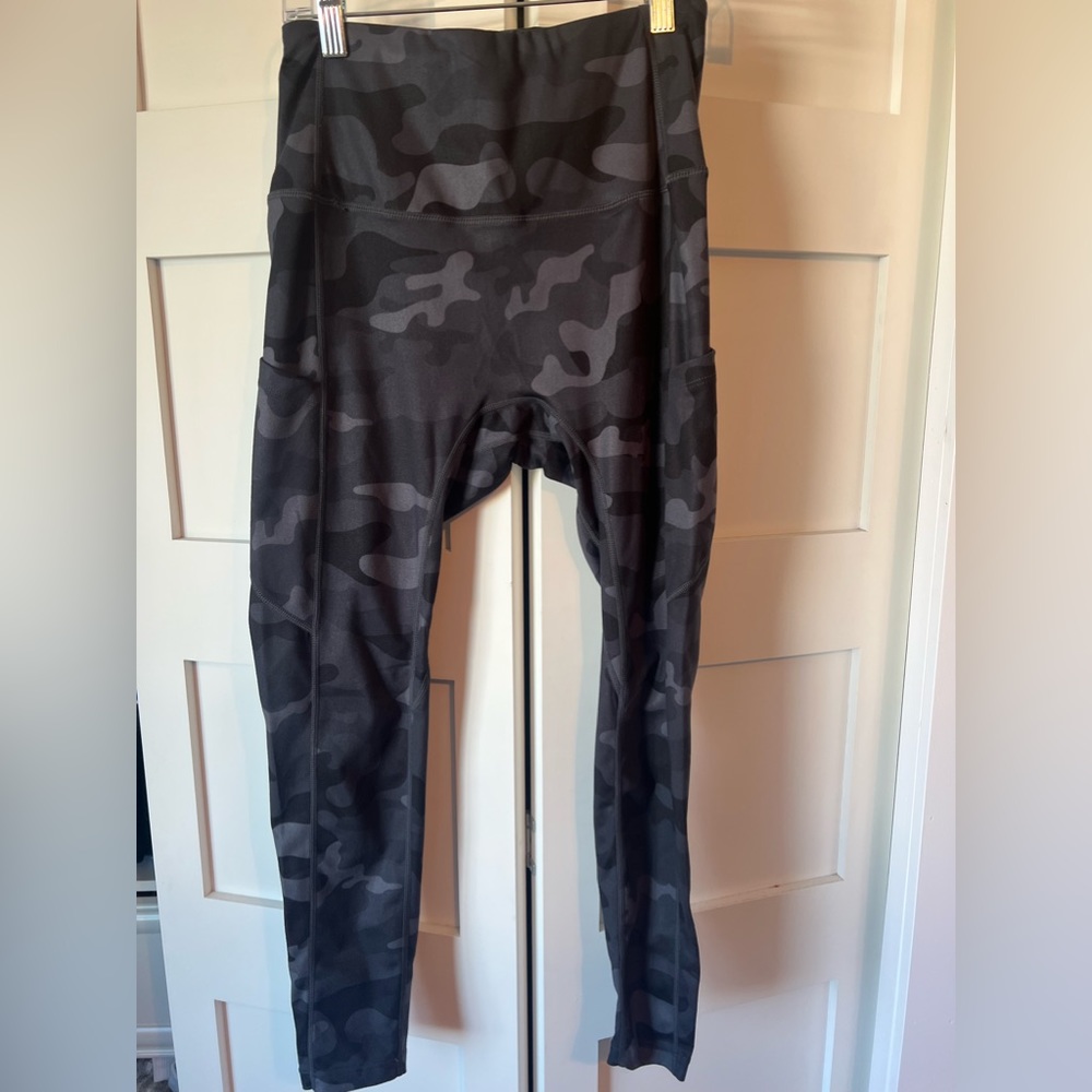 Camo Leggings WITH POCKETS!
